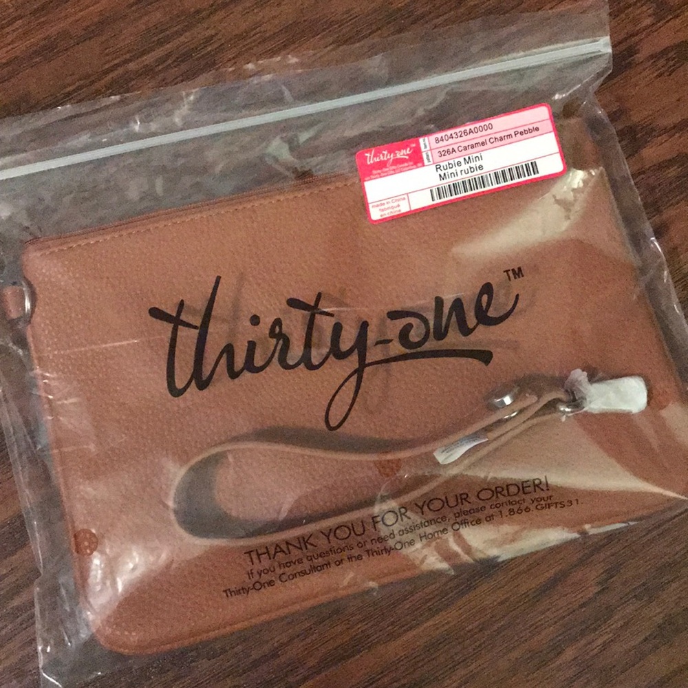 NWT Rubie Mini in Caramel Charm Pebble
